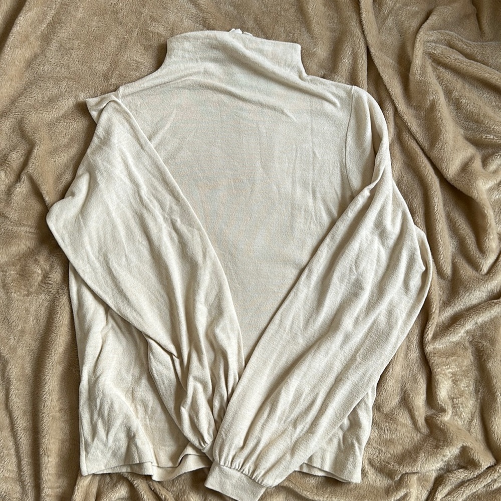 GAP Funnel Neck Shirt